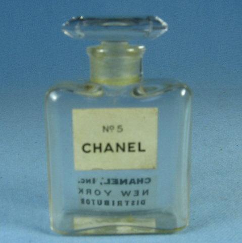 CHANEL No 5 with Glass Stopper - Vintage Miniature Perfume Bottle
