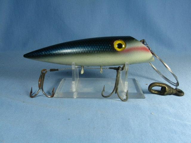 MARTIN Fishing Lure Muskie PLUG Tackle & Mfg - Sporting Fishing Bait