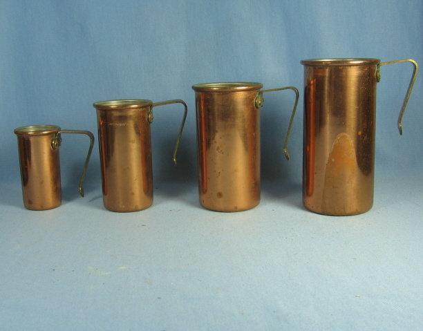 Copper MEASURE Cup Set - Decorative Vintage Metalware