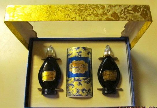 Evening in Paris Unused Vintage Set in BOX - Glass