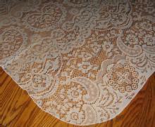 Fancy LACE Tablecloth 68 x 50 inch Ecru - Fancy LACE Tablecloth 68 x 50 inch Ecru - Vintage textile