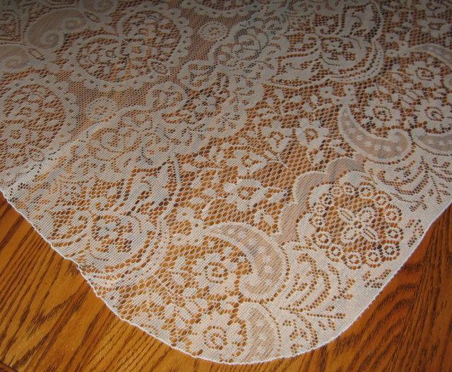Fancy LACE Tablecloth 68 x 50 inch Ecru - Fancy LACE Tablecloth 68 x 50 inch Ecru - Vintage textile