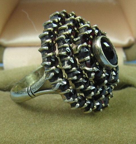 Bohemian GARNET Ring - Classy Antique Fine Jewelry