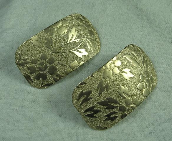 Huge EMBOSSED Goldtone EARRINGS - Vintage Estate Jewelry