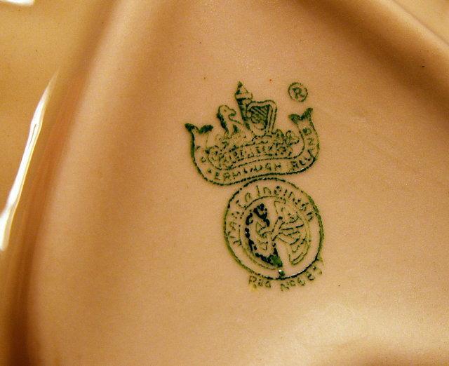 IRISH BELLEEK Porcelain Heart Shaped Shell Bowl
