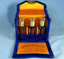 PERFUME Oil Concentrate from the Orient - 3 Antique glass bottle