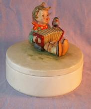 Colorful HUMMEL #III/110 Let's Sing Porcelain Box