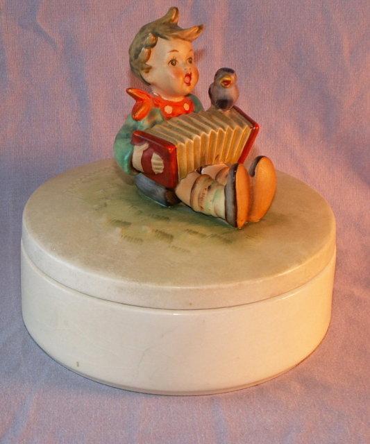 Colorful HUMMEL #III/110 Let's Sing Porcelain Box