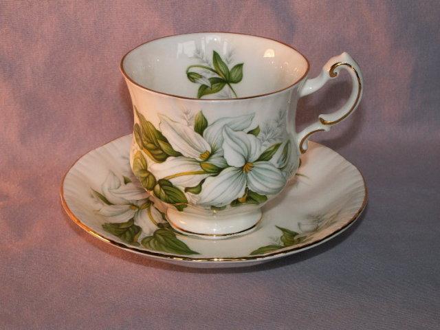 Paragon TRILLIUM Porcelain Cup & Saucer Set