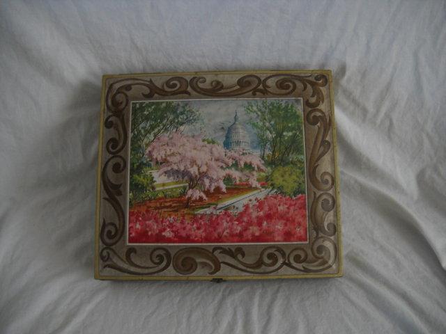 Sunshine Biscuits tin