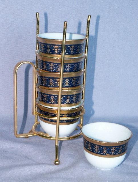 6 Tea/Sake Porcelain Cups in Gold Wire Rack