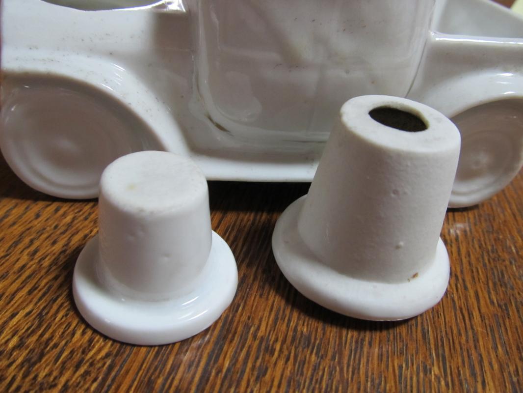 Inkwell Ink Well Pounce Pot Old Truck - fine porcelain