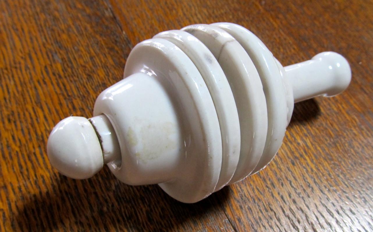 Kent Products Clothes Darner - Fine Porcelain
