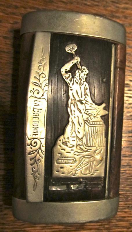TABATIERE LA BRETONNE SNUFF BOX - Tobacciana