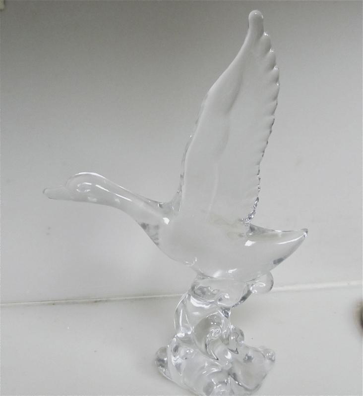 Heisey Mallard Marked WINGS Half - Glass
