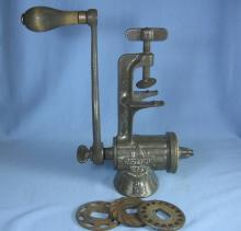 Keen Kuttery GRINDER #10 - Antique Kitchen Cast Iron Metalware