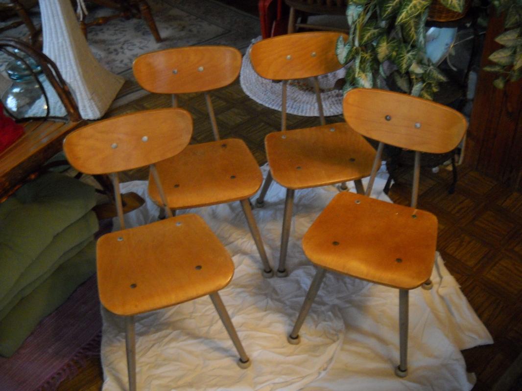 Vintage childern school chairs. Set of 4