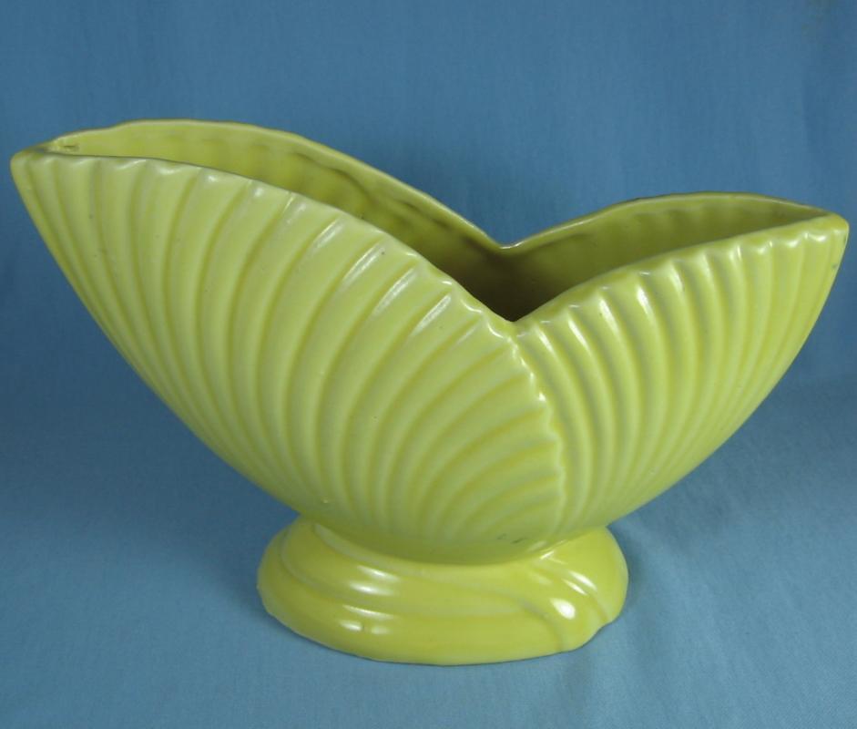Double FERN Vase - Vintage McCoy pottery excellent