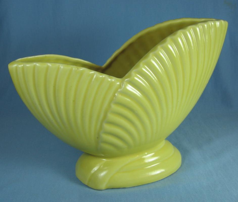 Double FERN Vase - Vintage McCoy pottery excellent