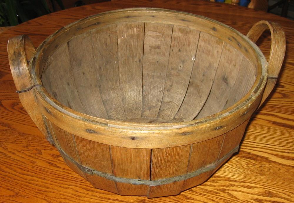 Rare 1/2 Bushel Oak GATHERING BASKET - Antique Field Harvest Basket