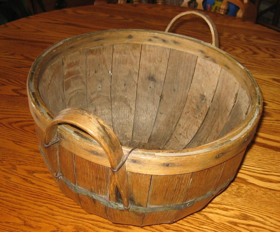 Rare 1/2 Bushel Oak GATHERING BASKET - Antique Field Harvest Basket