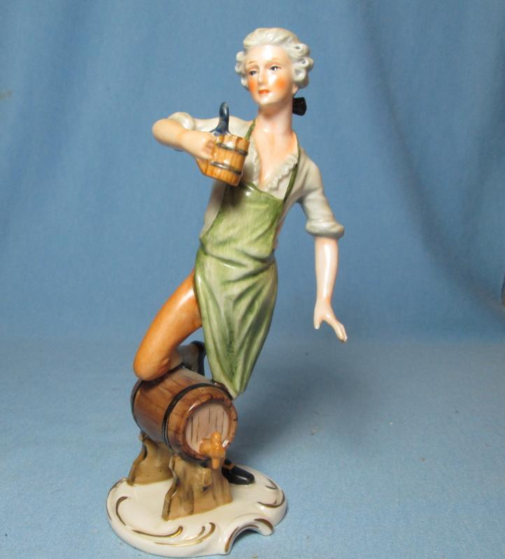 Goebel Brewmeister Figurine #FR29 - Vintage Bochmann Porcelain Figure