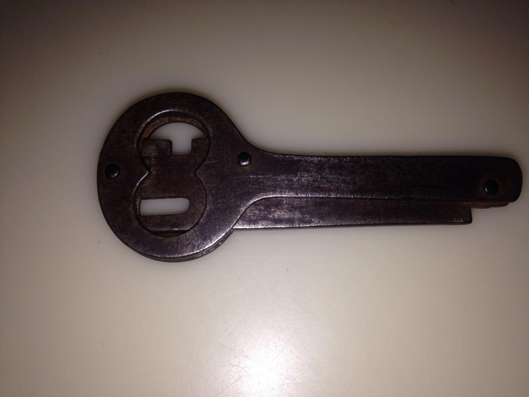 Folding 5 inch KEY - Metalware