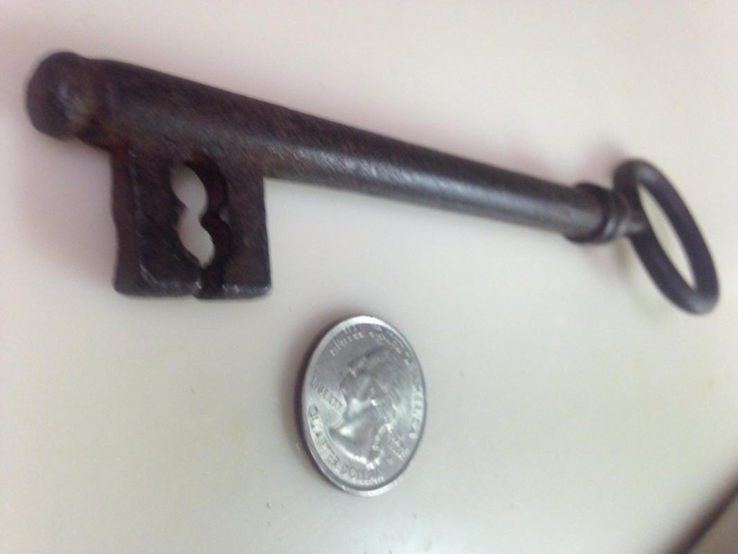 6 Inch JAIL HOUSE KEY Cast Iron - Metalware