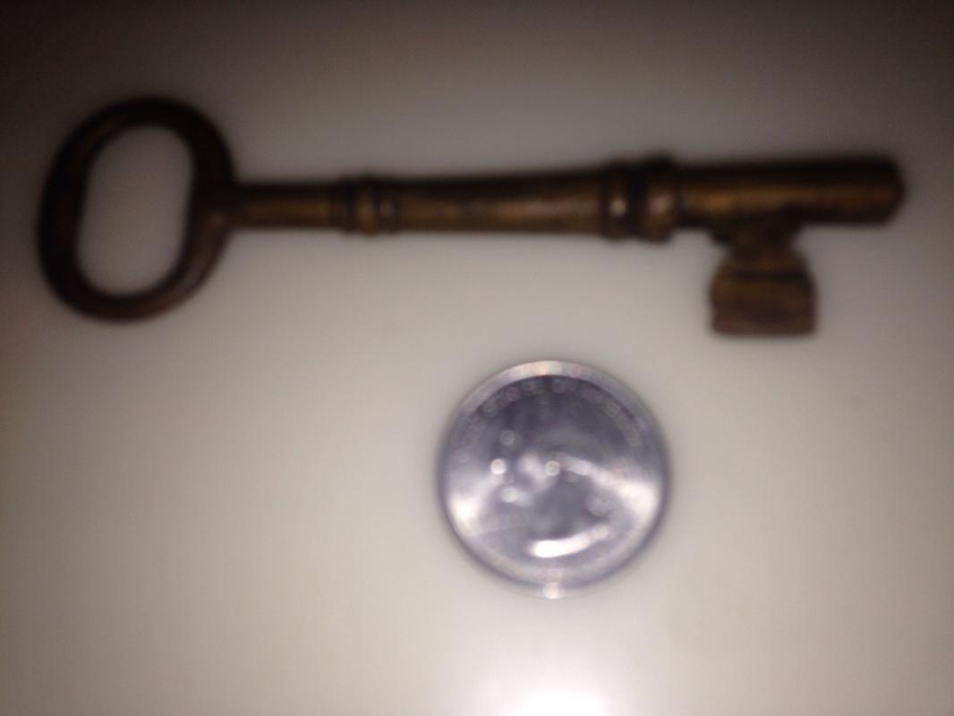 BRASS KEY 4 inches- Metalware