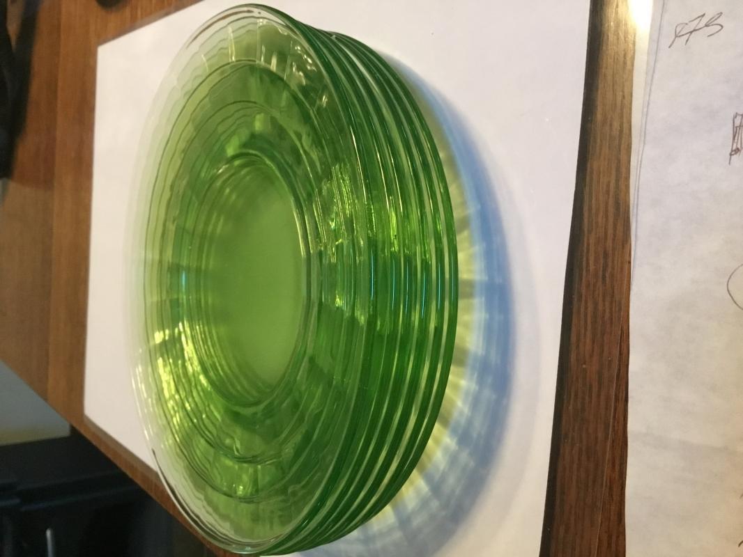 Vaseline Green Depression Plates (6) - Glass