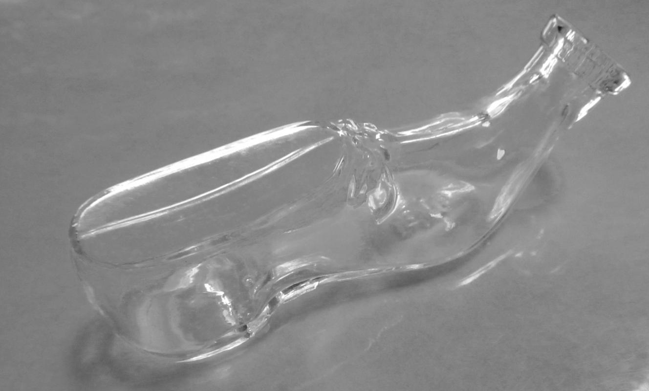 Figural Shoe Ink Well Inkwell - Glass