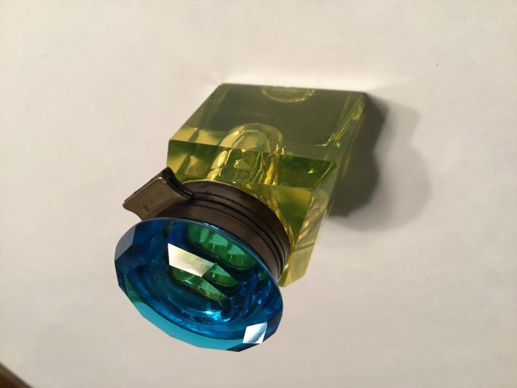 Vaseline Glass Diamond Electric Blue Lid Inkwell - Glass