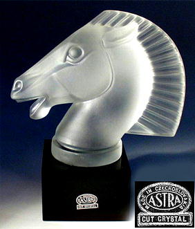 HORSE CAR MASCOT HOOD ORNAMENT