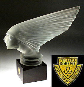 VINTAGE GLASS HOOD ORNAMENT CAR MASCOT VICTOIRE