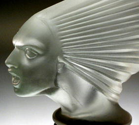 VINTAGE GLASS HOOD ORNAMENT CAR MASCOT VICTOIRE