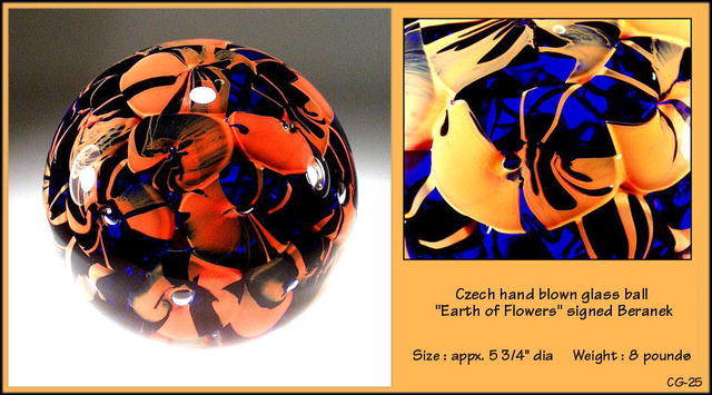 SIGNED CZECH DESIGNER STUDIO GLASS SPHERE