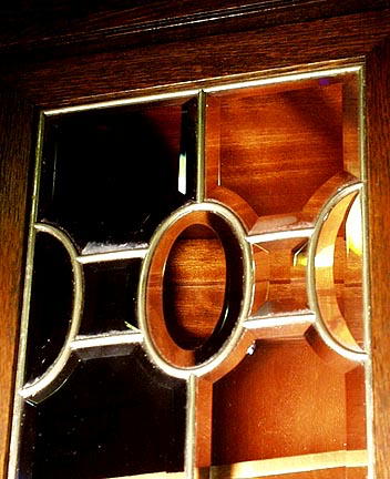 VIENNESE SECESSION / ARTS AND CRAFTS CABINET