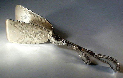 EXQUISITE DUTCH ROCOCO SILVER DESSERT SERVER