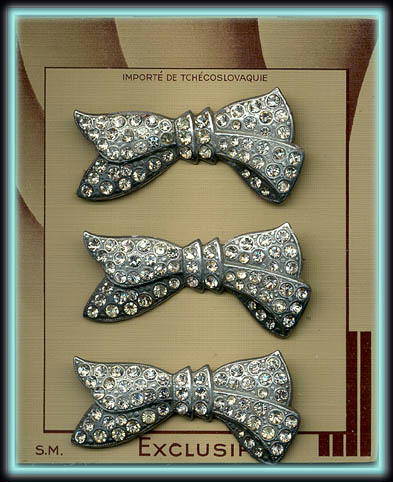 CZECH VINTAGE RHINESTONE BOW BROOCH #174