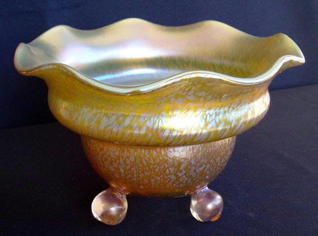 LOETZ PHANOMEN 3 LEGGED BOWL