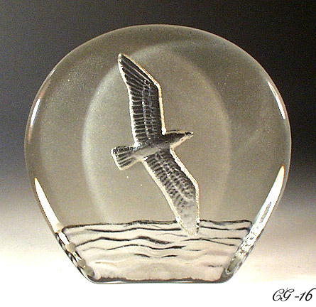 SEAGULL CRYSTAL PLAQUE CZECHOSLOVAKIA #36