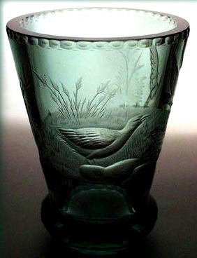 CZECH ART DECO ENGRAVED GLASS VASE 1920's