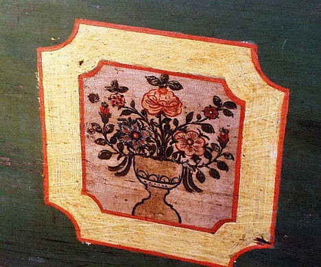 AUTHENTIC PAINTED BLANKET CHEST c. 1800-50 /