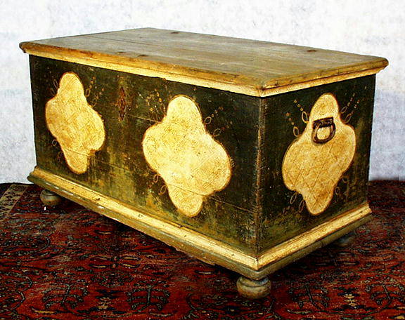 AUTHENTIC PAINTED BLANKET CHEST c. 1800-50 /