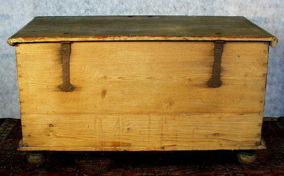 AUTHENTIC PAINTED BLANKET CHEST c. 1800-50 /