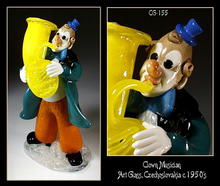 CZECH VINTAGE ART GLASS CLOWN MUSICIAN FIGURINE