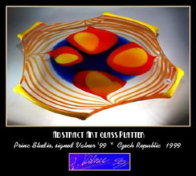 GORGEOUS SIGNED CZECH ART GLASS VASE - VALNER