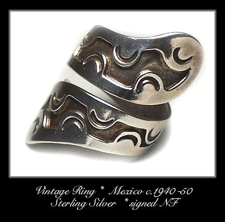 SIGNED VINTAGE MEXICAN SILVER RING #103
