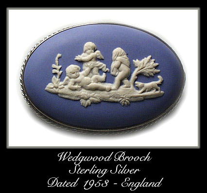 VINTAGE 1953 STERLING WEDGWOOD PUTTI BROOCH #107