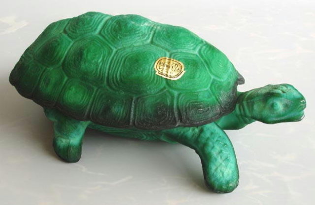 CZECH MALACHITE COLOR GLASS TURTLE POWDER BOX